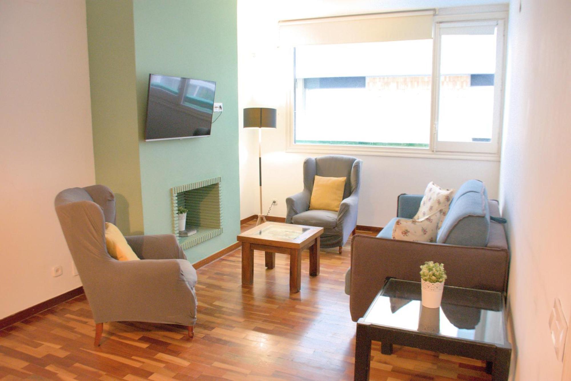 Apartment Sweet Bcn Three Bedroom